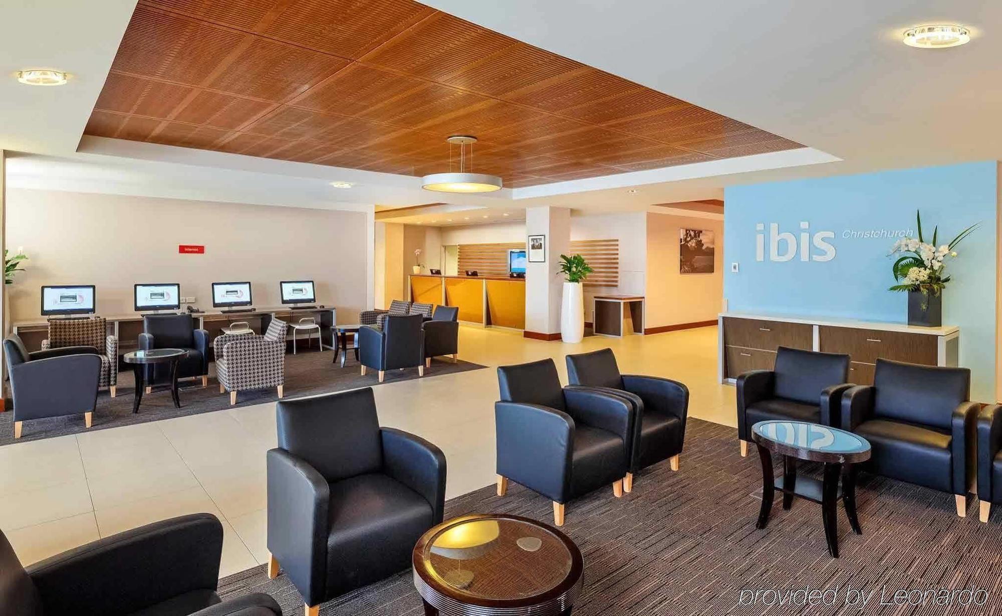 Ibis Christchurch Hotel Bagian luar foto